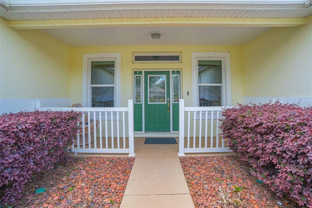3510 Hunters Trail Circle Eustis, FL 32726 - Photo 6 of 26 a view of a house with a porch