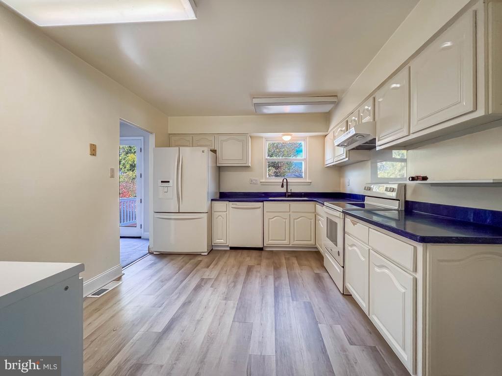 6351 Shewell Road Bensalem, PA 19020 - Photo 12 of 40 Gallery Image 12