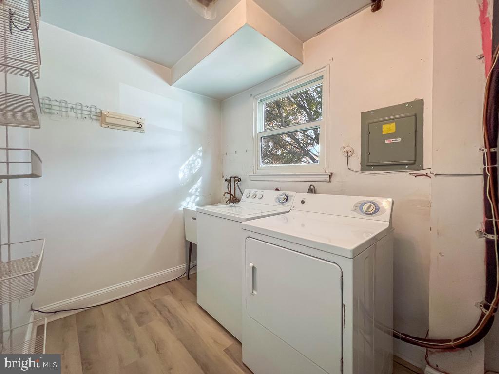 6351 Shewell Road Bensalem, PA 19020 - Photo 29 of 40 Laundry room