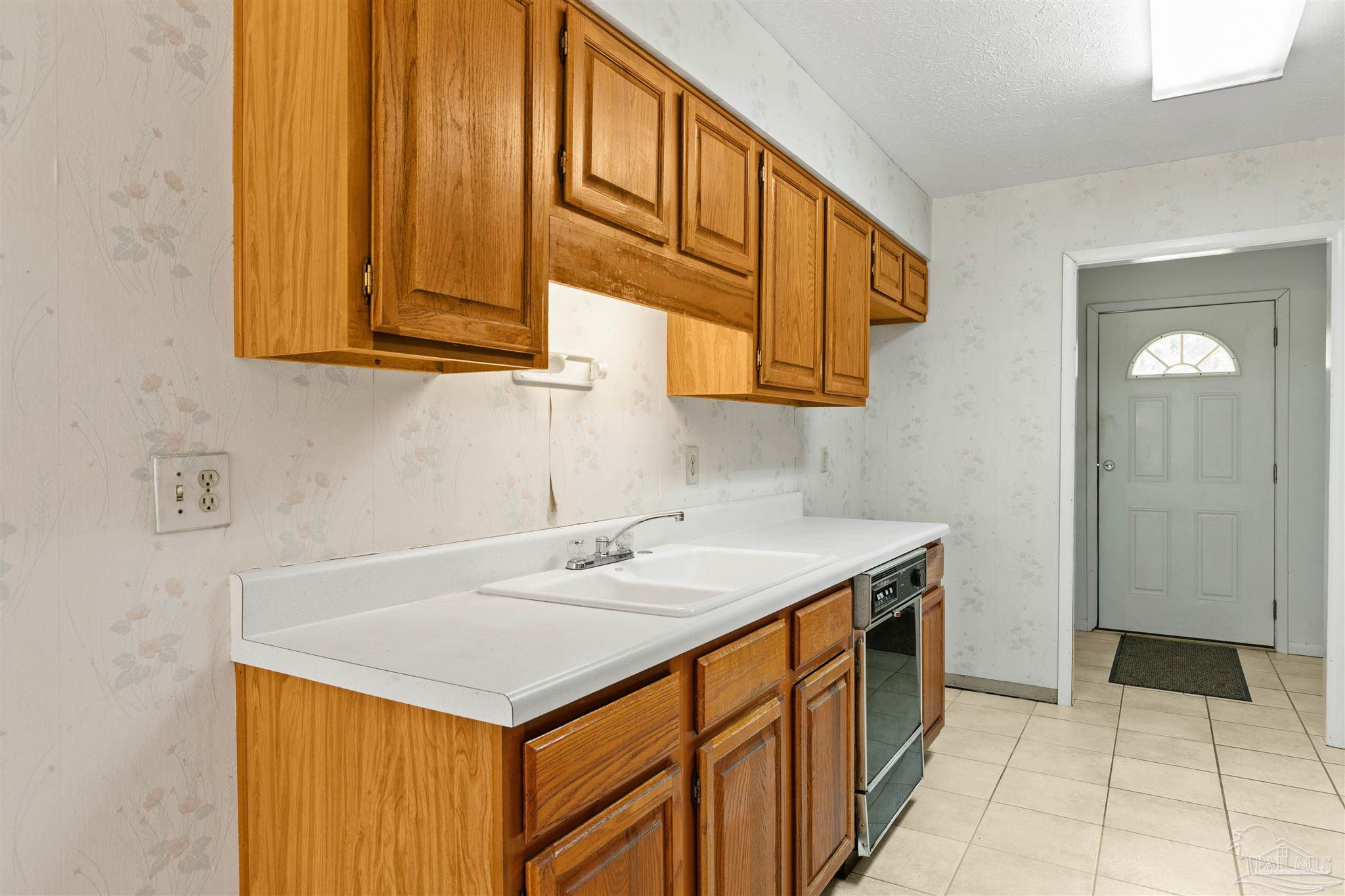 3507 Stoddard Road Pensacola, FL 32526 - Photo 14 of 48 Gallery Image 14