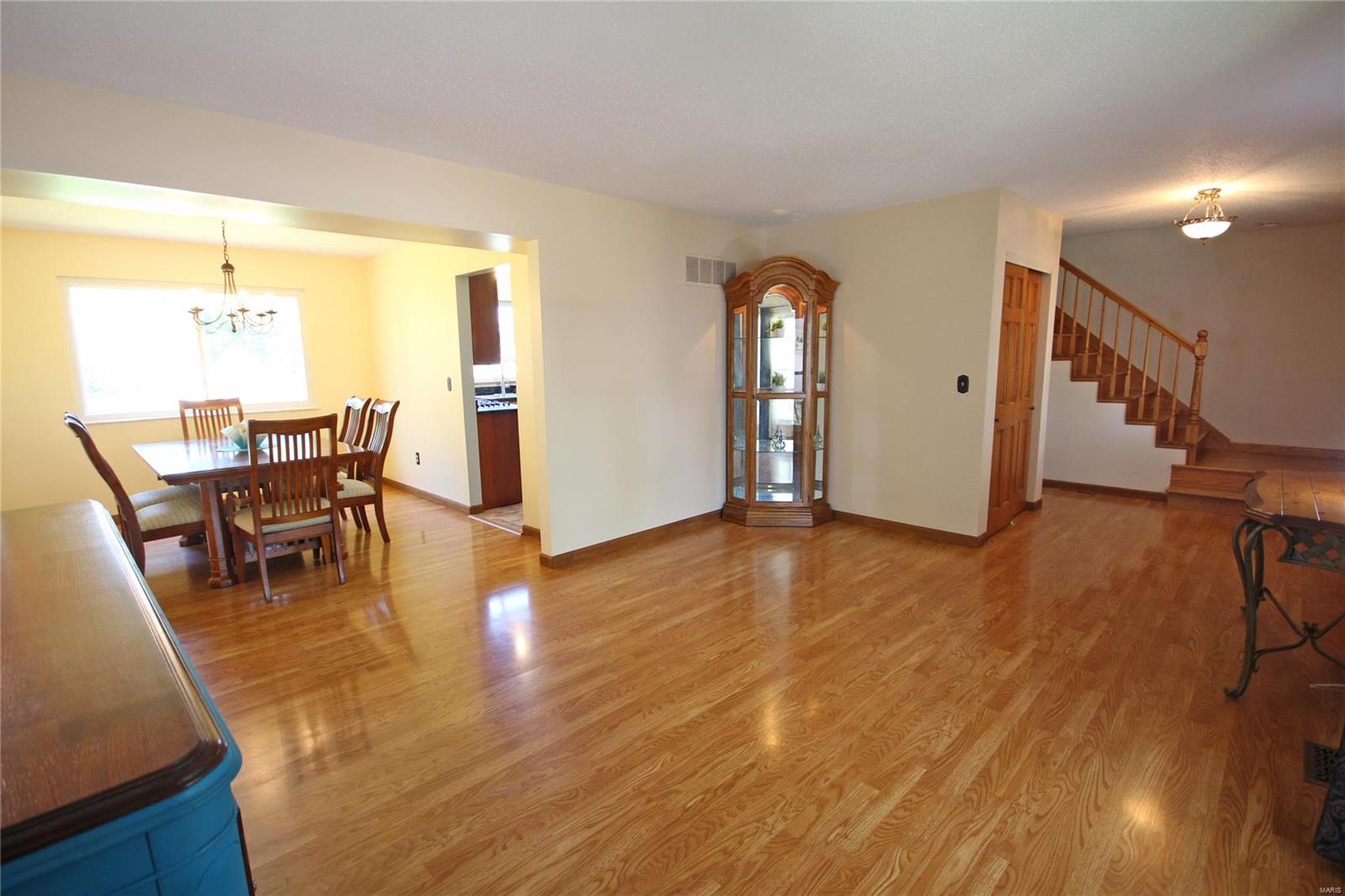 501 Oakton Ridge Court Ballwin, MO 63021 - Photo 6 of 30 Gallery Image 6