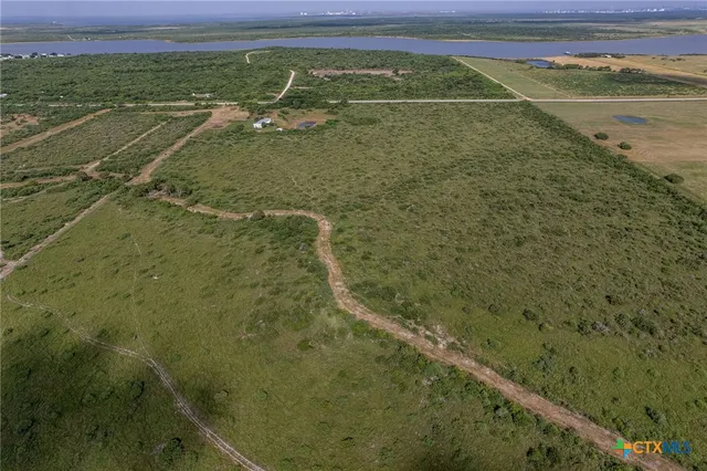 a view of a tennis court