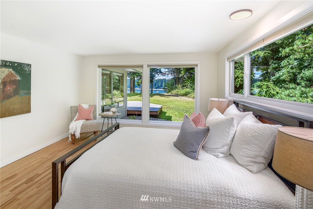 6866 Northeast Bergman Road Bainbridge Island, WA 98110 - Photo 14 of 40 Gallery Image 14