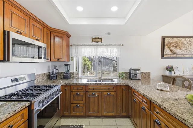 $479,000 | 9781 Victor Avenue, Hesperia, CA 92345