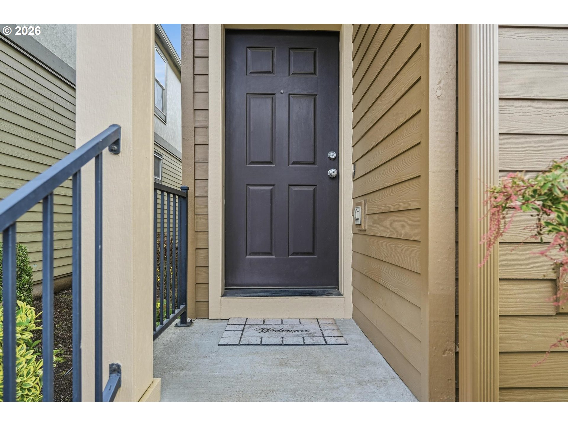 1638 Southwest 173rd Terrace Beaverton, OR 97003 - Photo 2 of 41 a view of wooden door