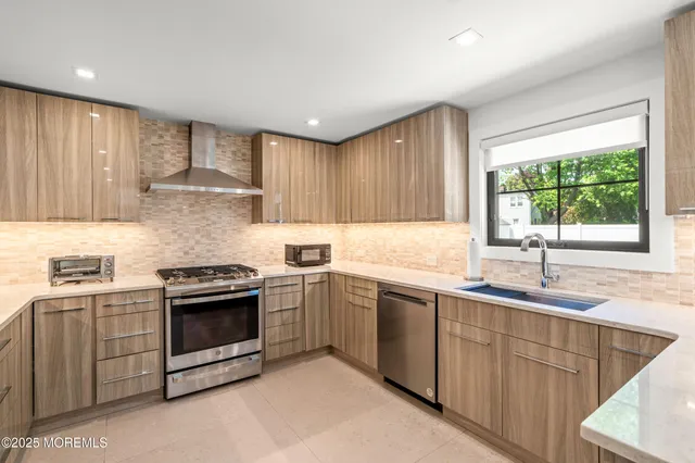 $7,000 | 325 Oakley Avenue, Long Branch, NJ 07740