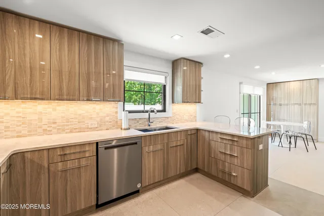 $7,000 | 325 Oakley Avenue, Long Branch, NJ 07740