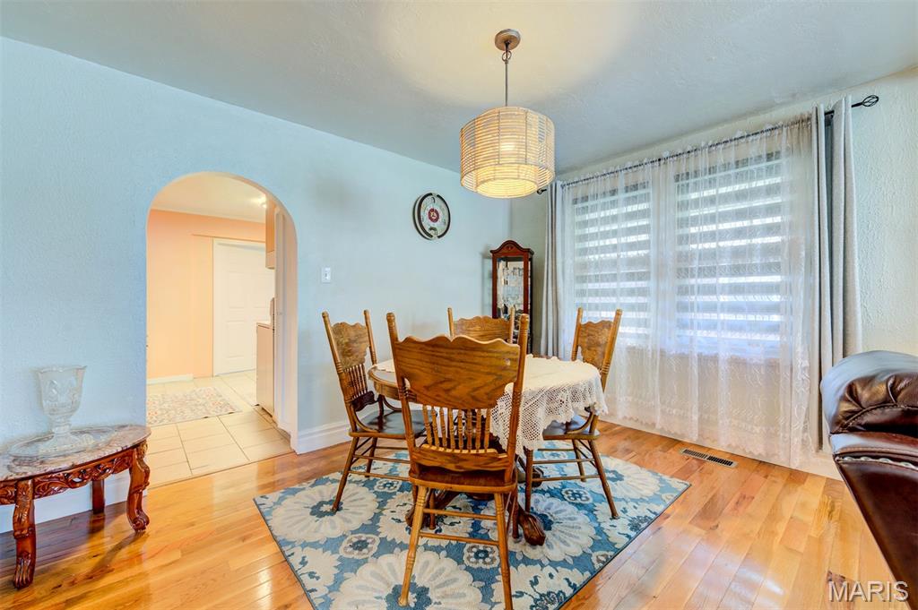 1436 Telegraph Road St. Louis, MO 63125 - Photo 10 of 32 Gallery Image 10
