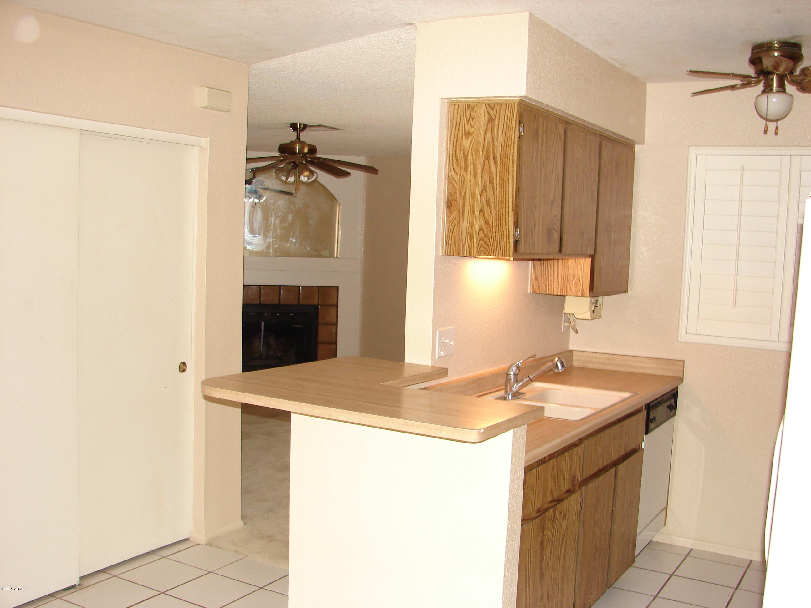 97 North Cooper Road, Unit 101 Chandler, AZ 85225 - Photo 6 of 10 DSC04059