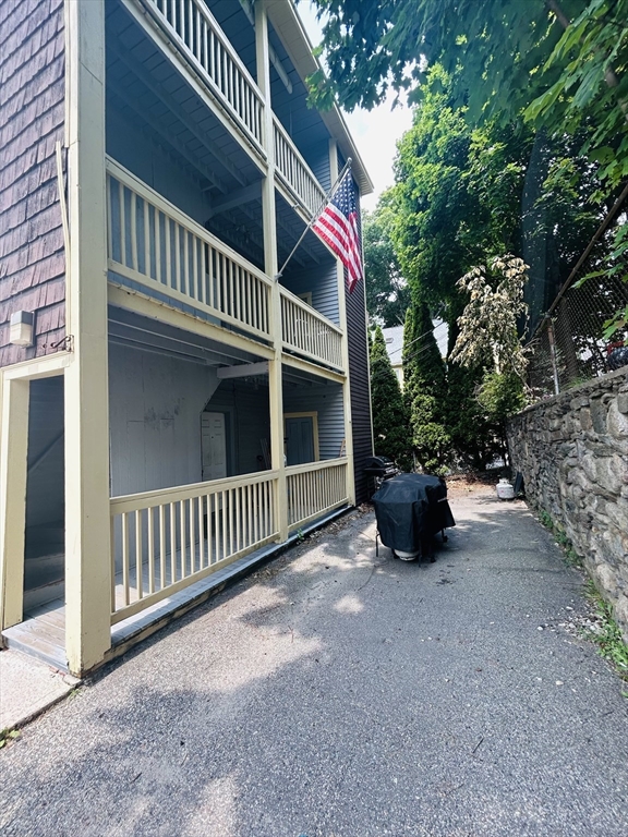 211 Vernon Street, Unit 1 Worcester, MA 01607 - Photo 8 of 8