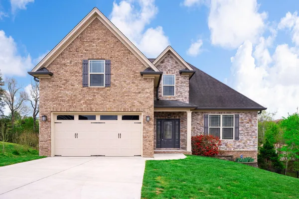 $554,900 | 9622 Shooting Star Circle, Soddy-Daisy, TN 37379