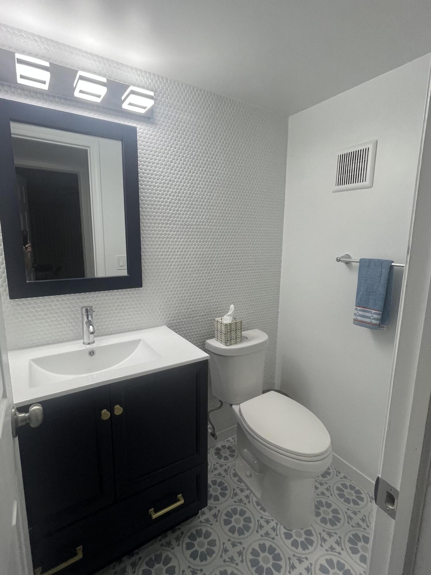 1099 Cornwall East, Unit 1099 Boca Raton, FL 33434 - Photo 12 of 15 1099 006