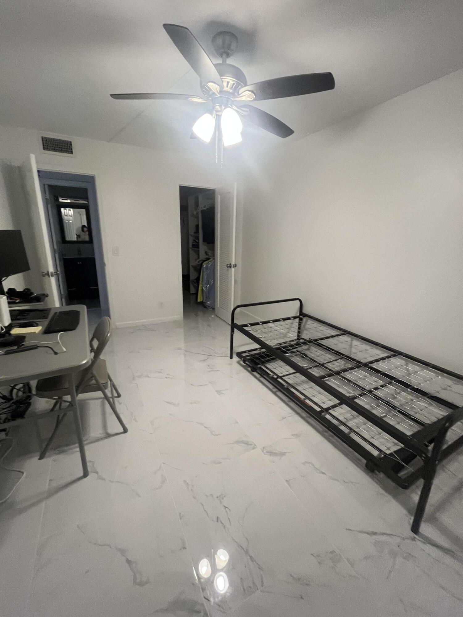 1099 Cornwall East, Unit 1099 Boca Raton, FL 33434 - Photo 10 of 15 1099 012