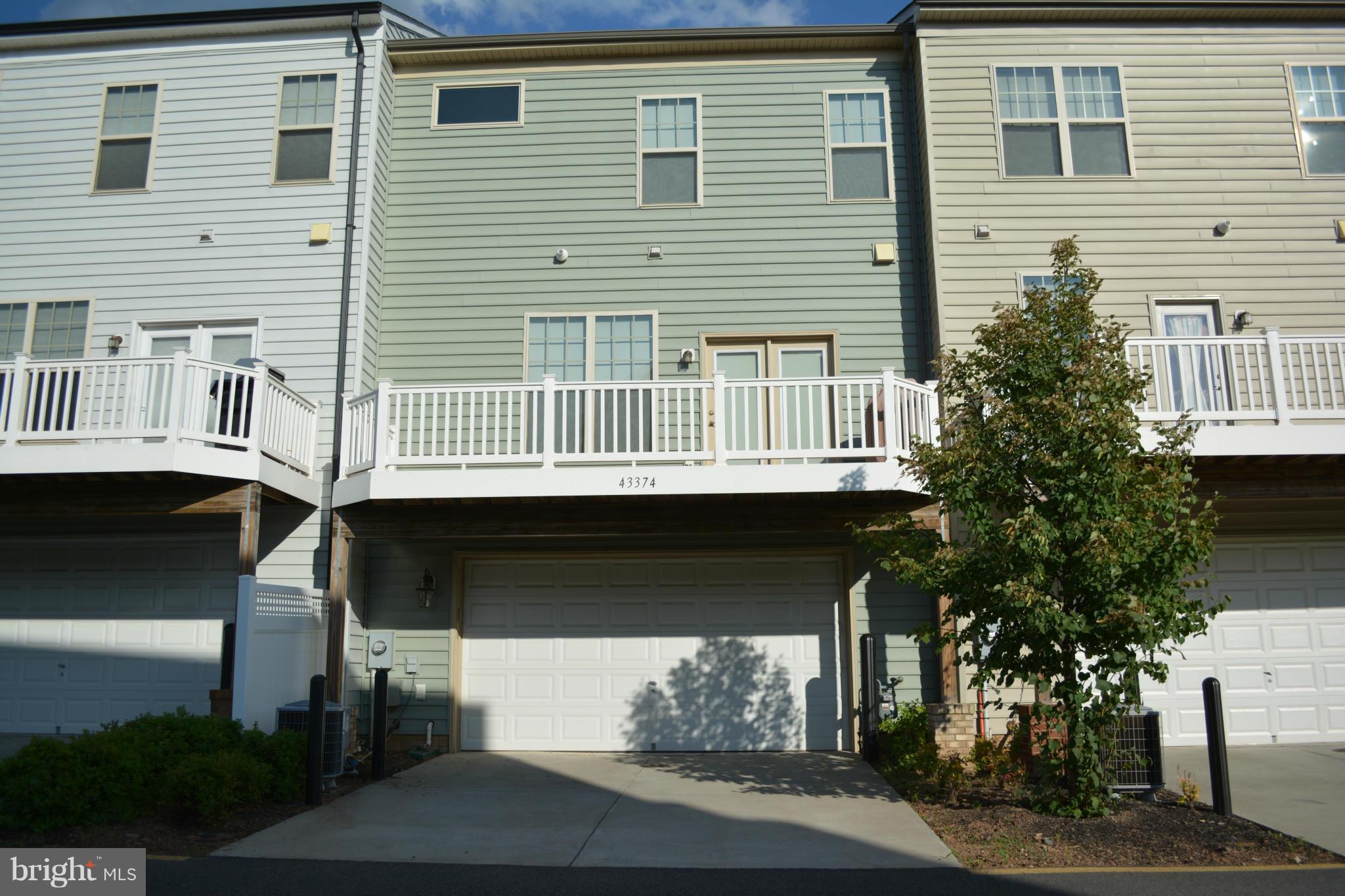 43374 Old Ryan Road Ashburn, VA 20148 - Photo 23 of 24 Exterior (Rear)