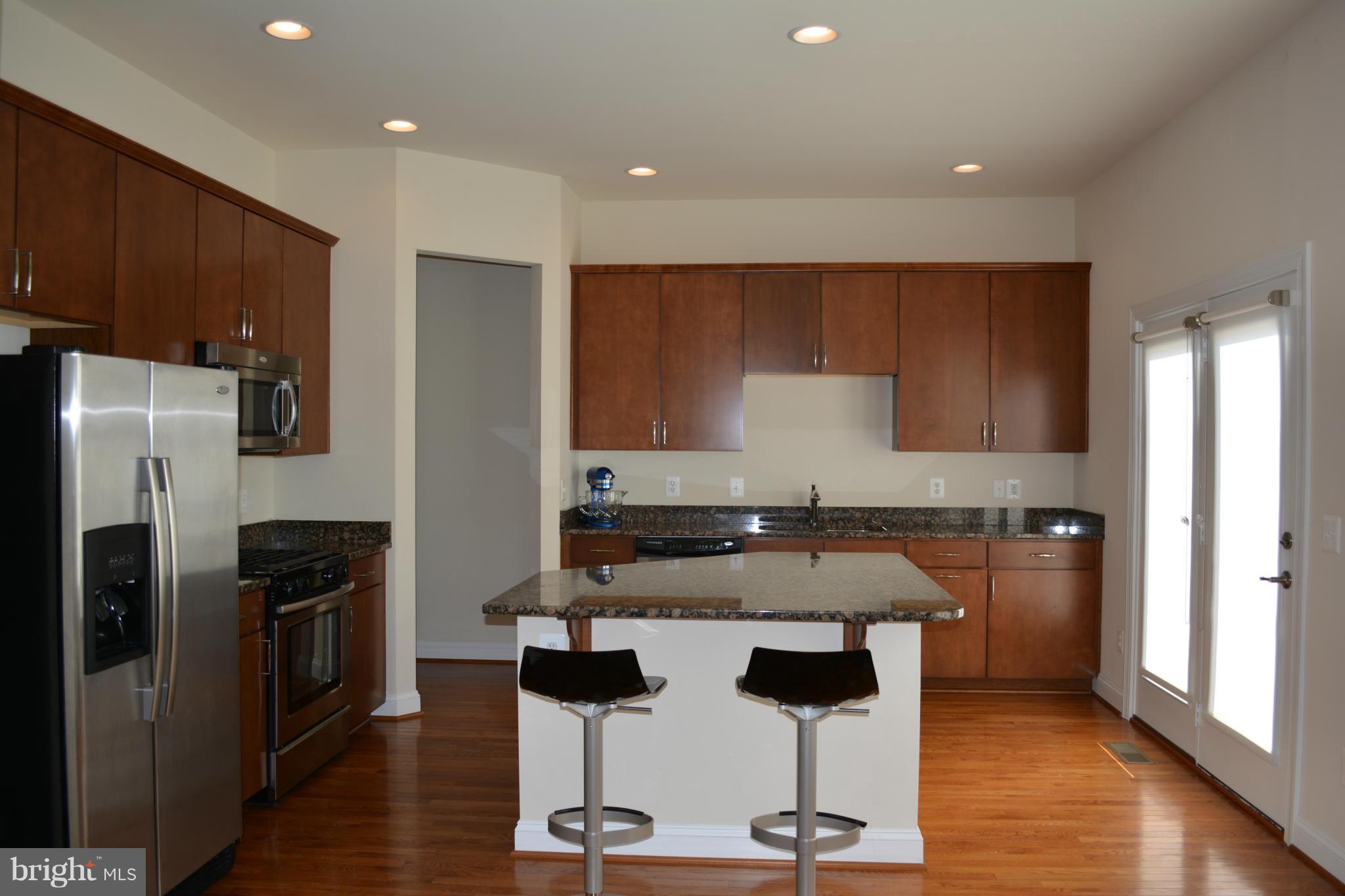 43374 Old Ryan Road Ashburn, VA 20148 - Photo 5 of 24 Kitchen
