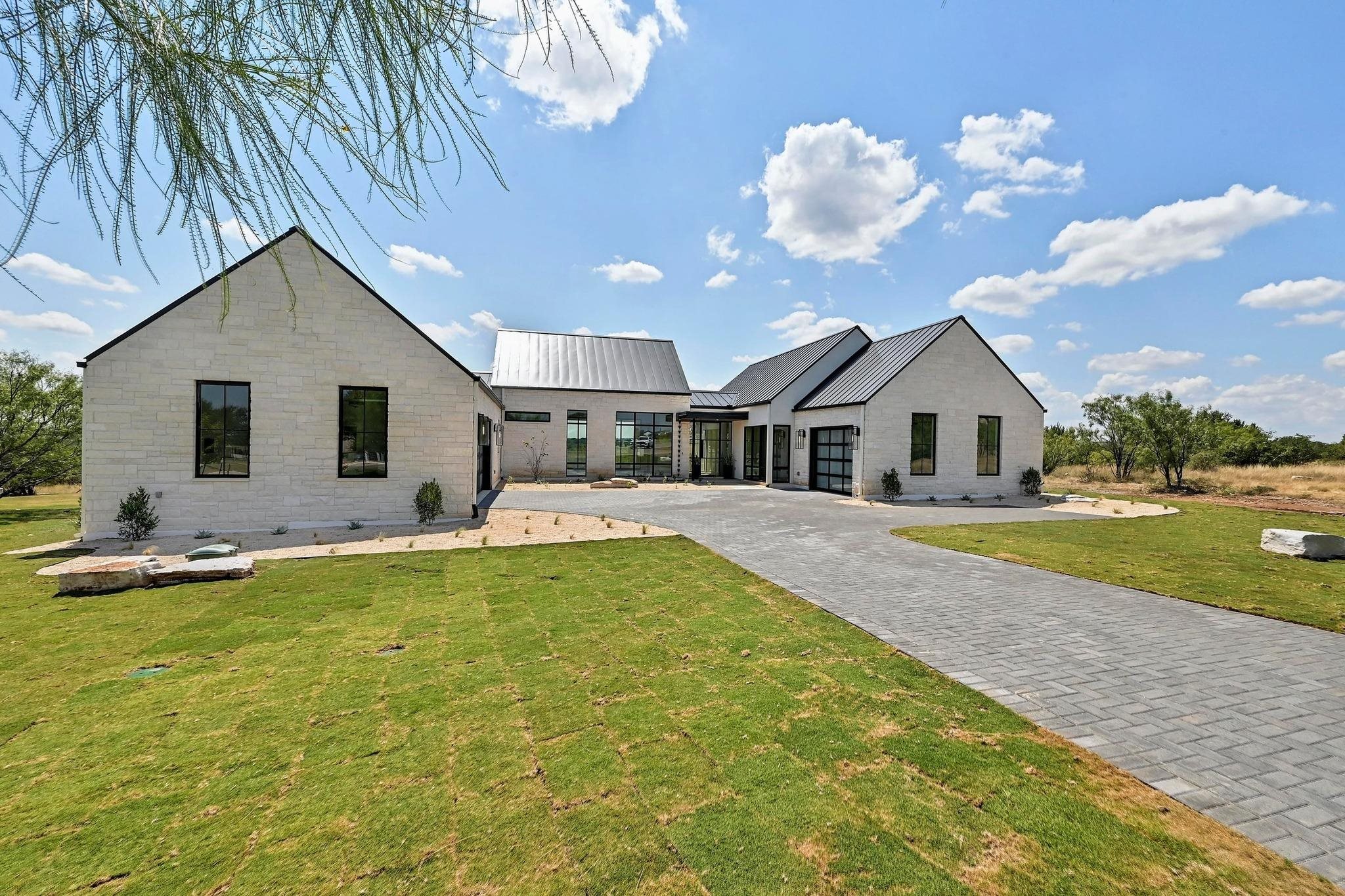 108 Beauty Berry Horseshoe Bay, TX 78657 - Photo 1 of 24