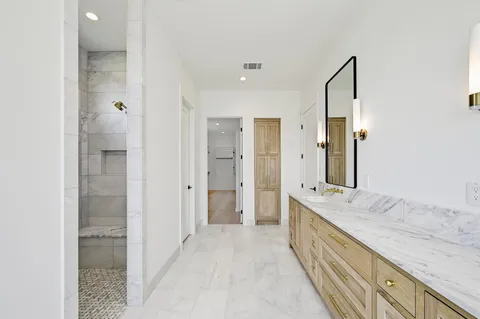 $1,995,000 | 108 Beauty Berry, Horseshoe Bay, TX 78657