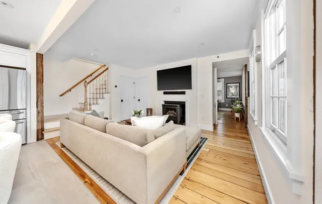 $1,099,000 | 225 South Street, Unit 1, Hingham, MA 02043