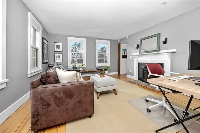 $1,099,000 | 225 South Street, Unit 1, Hingham, MA 02043