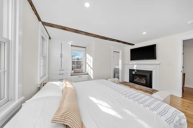 $1,099,000 | 225 South Street, Unit 1, Hingham, MA 02043