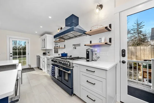 $1,099,000 | 225 South Street, Unit 1, Hingham, MA 02043