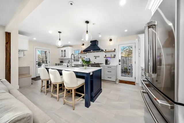 $1,099,000 | 225 South Street, Unit 1, Hingham, MA 02043