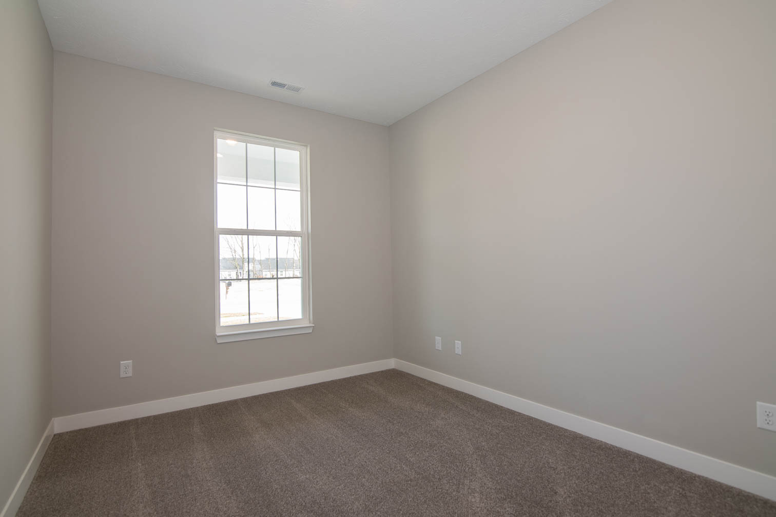 9847 Bryce Boulevard Pendleton, IN 46064 - Photo 14 of 28