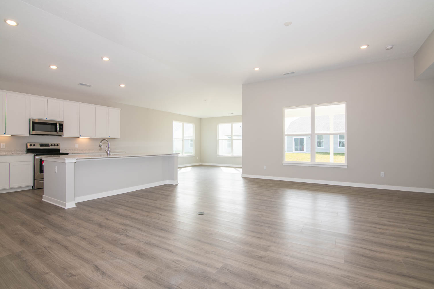 9847 Bryce Boulevard Pendleton, IN 46064 - Photo 3 of 28