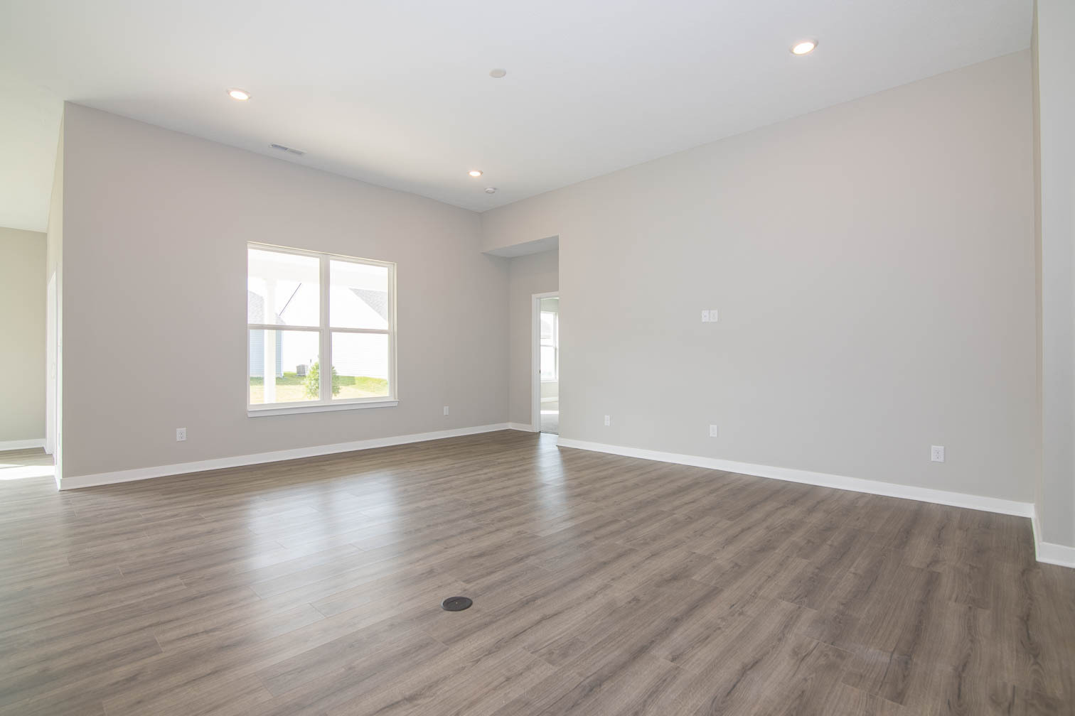 9847 Bryce Boulevard Pendleton, IN 46064 - Photo 4 of 28