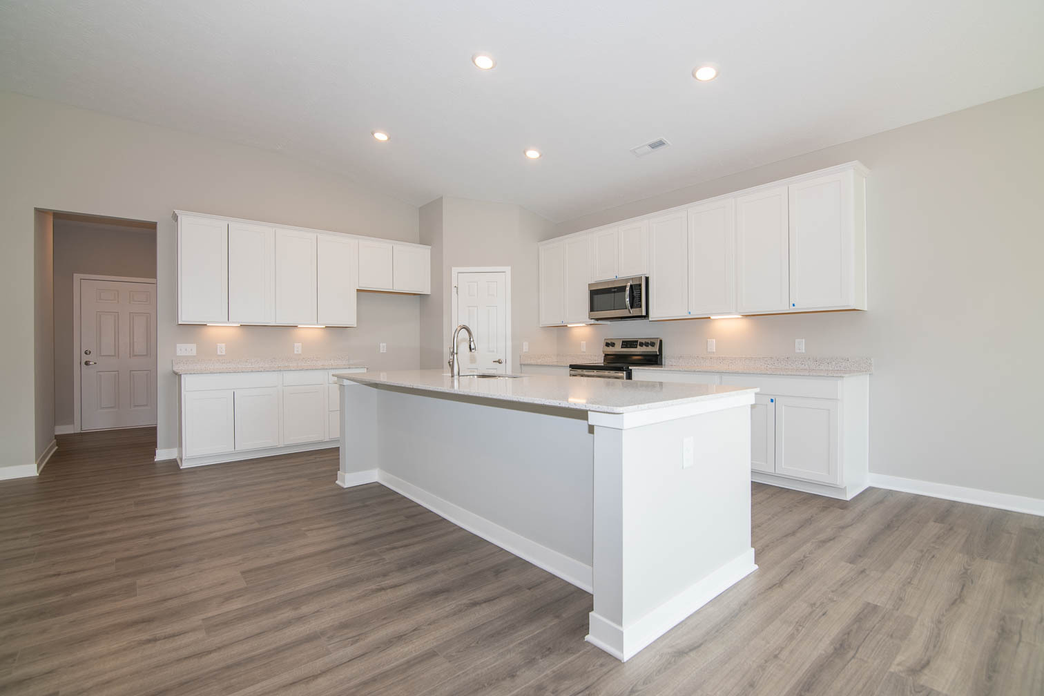 9847 Bryce Boulevard Pendleton, IN 46064 - Photo 6 of 28