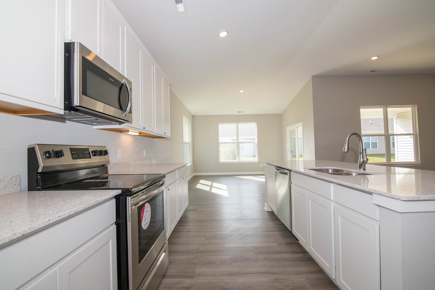 9847 Bryce Boulevard Pendleton, IN 46064 - Photo 10 of 28