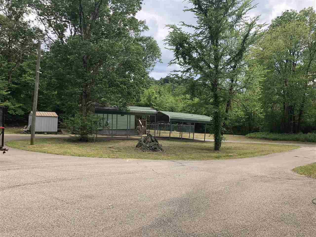 4192 Morrison Creek Road Clifton, TN 38425 - Photo 5 of 25 Gallery Image 5