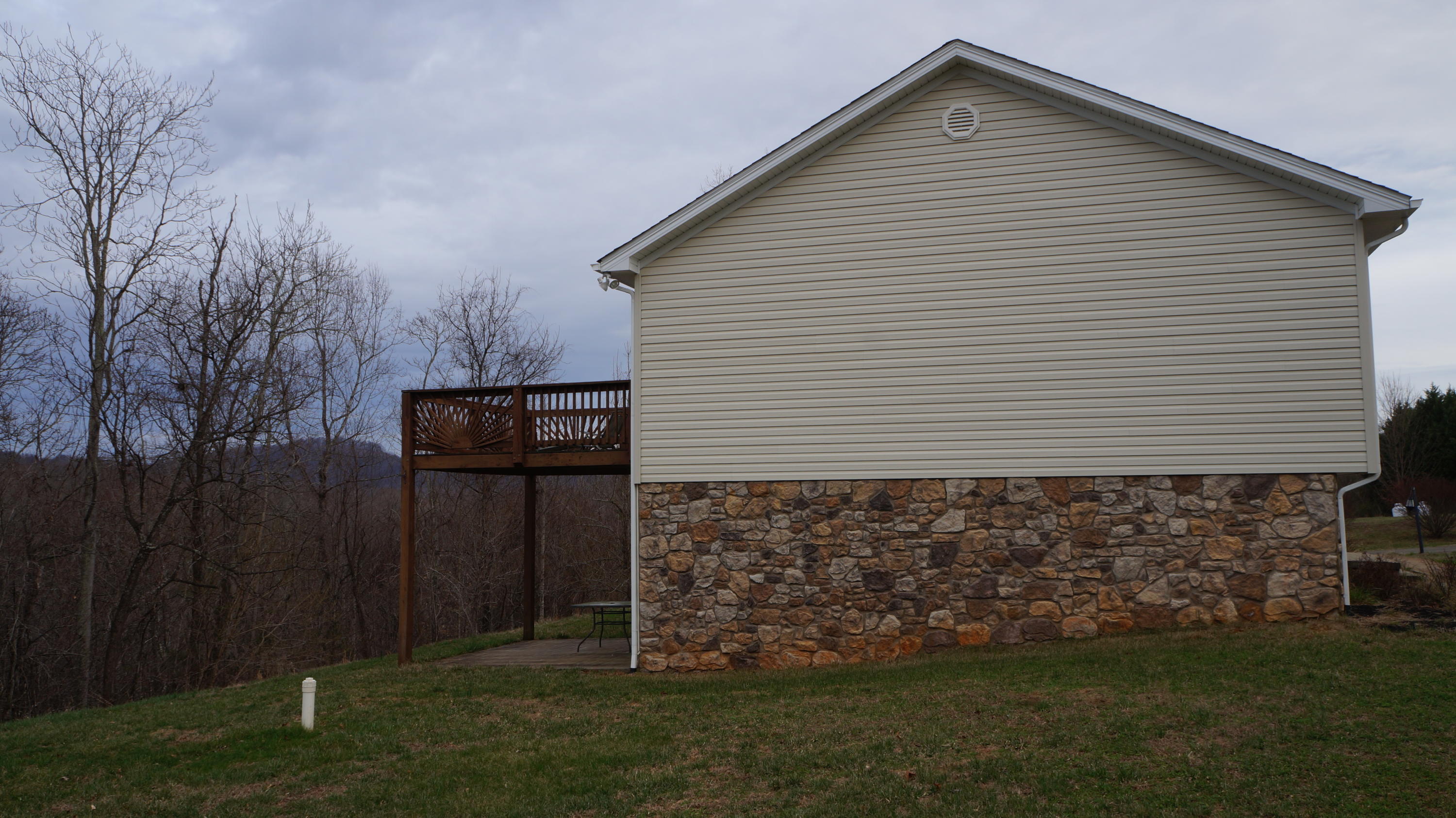 2800 Nemmo Road Vinton, VA 24179 - Photo 9 of 11 a front view of a house with garden
