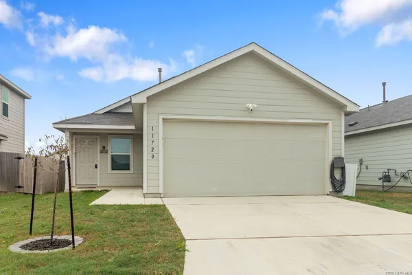 $1,520 | 11720 Arctic Rose, Converse, TX 78109