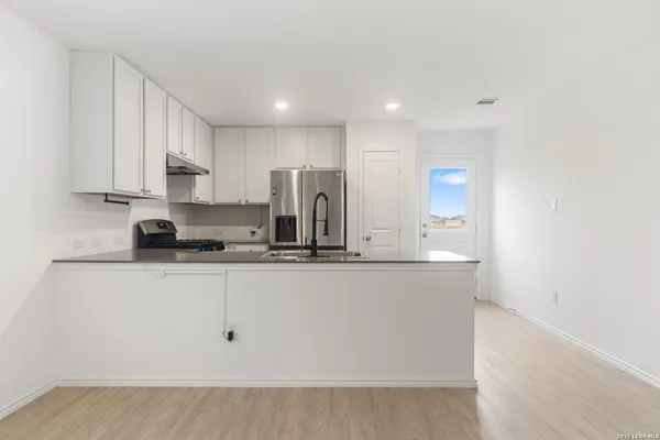 $1,520 | 11720 Arctic Rose, Converse, TX 78109