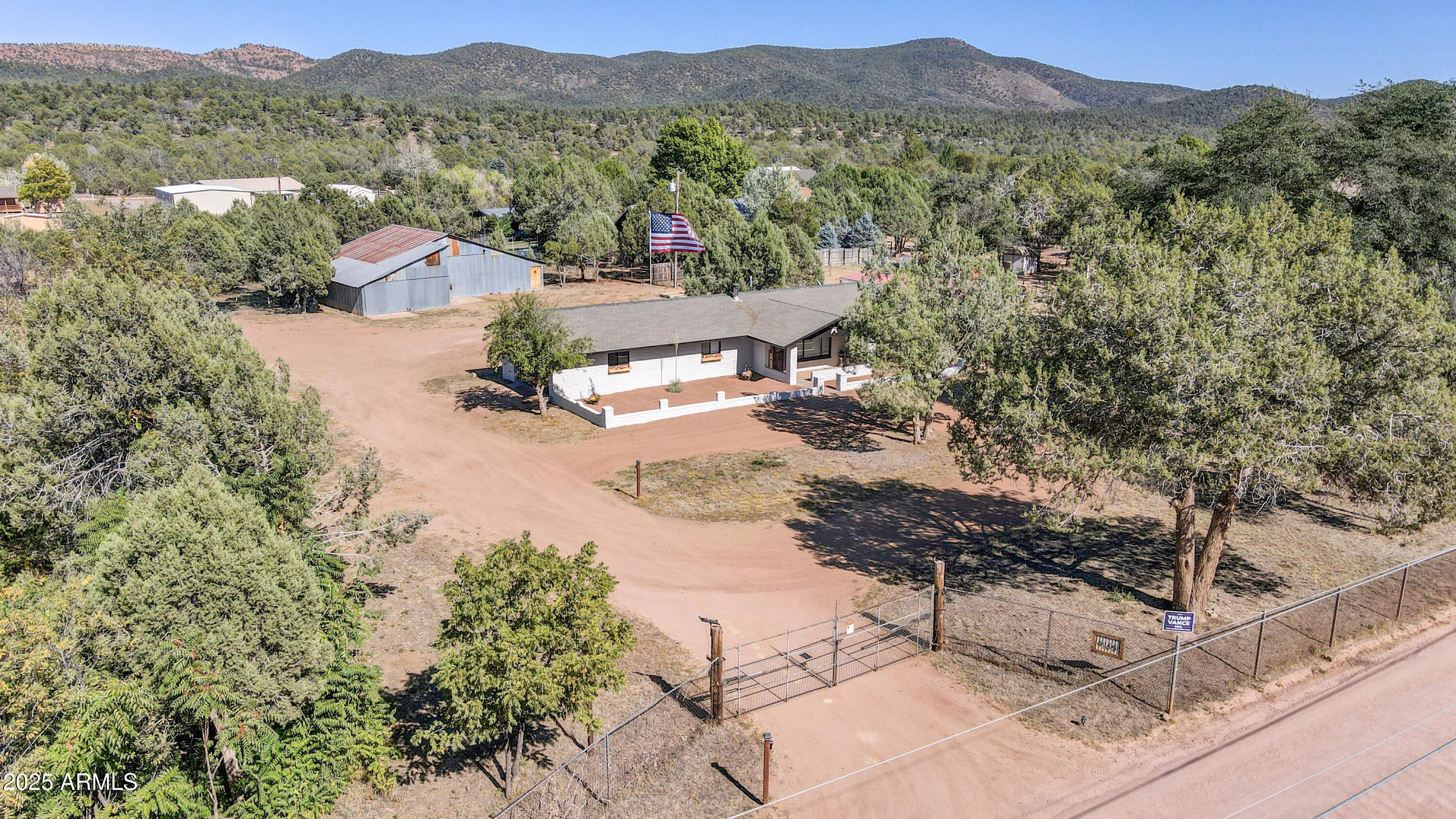 9165 Stageline Road Payson, AZ 85541 - Photo 10 of 19 dji_fly_20241006_141106_828_172832978157