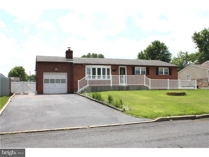 727 Roger Road Warminster, PA 18974 - Photo 1 of 23 Exterior Front