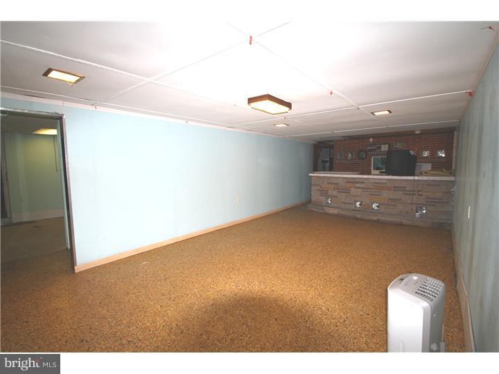 727 Roger Road Warminster, PA 18974 - Photo 13 of 23 Basement - Finished