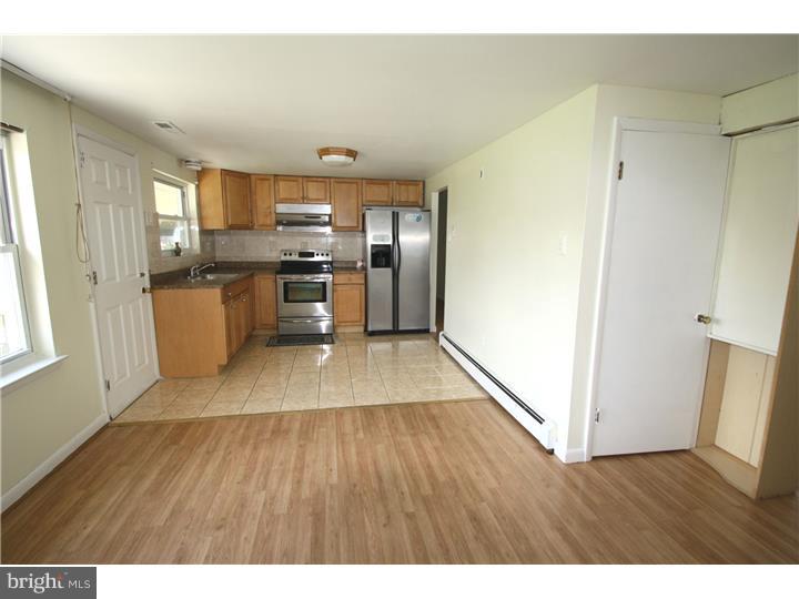 727 Roger Road Warminster, PA 18974 - Photo 5 of 23 Kitchen