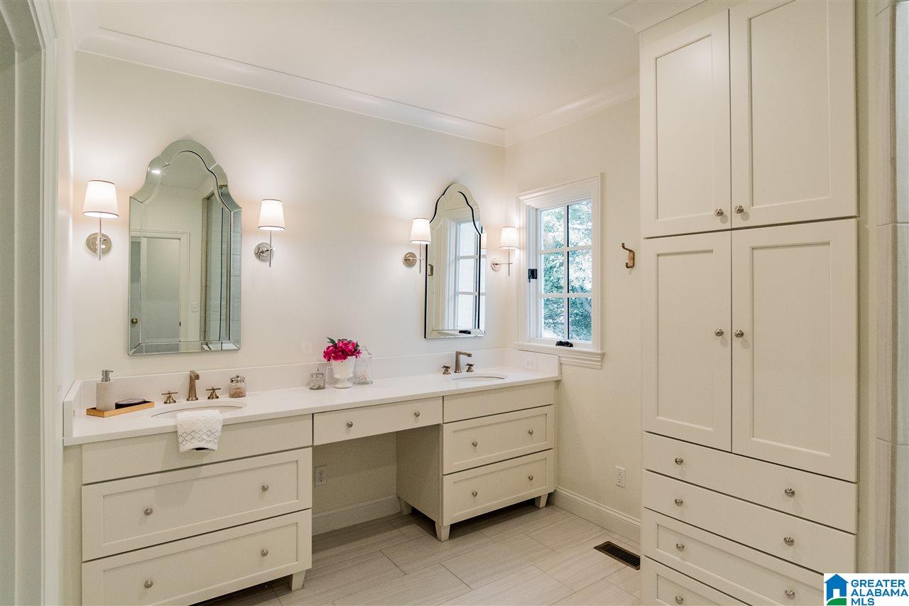 2500 Shades Crest Road Birmingham, AL 35209 - Photo 24 of 46
