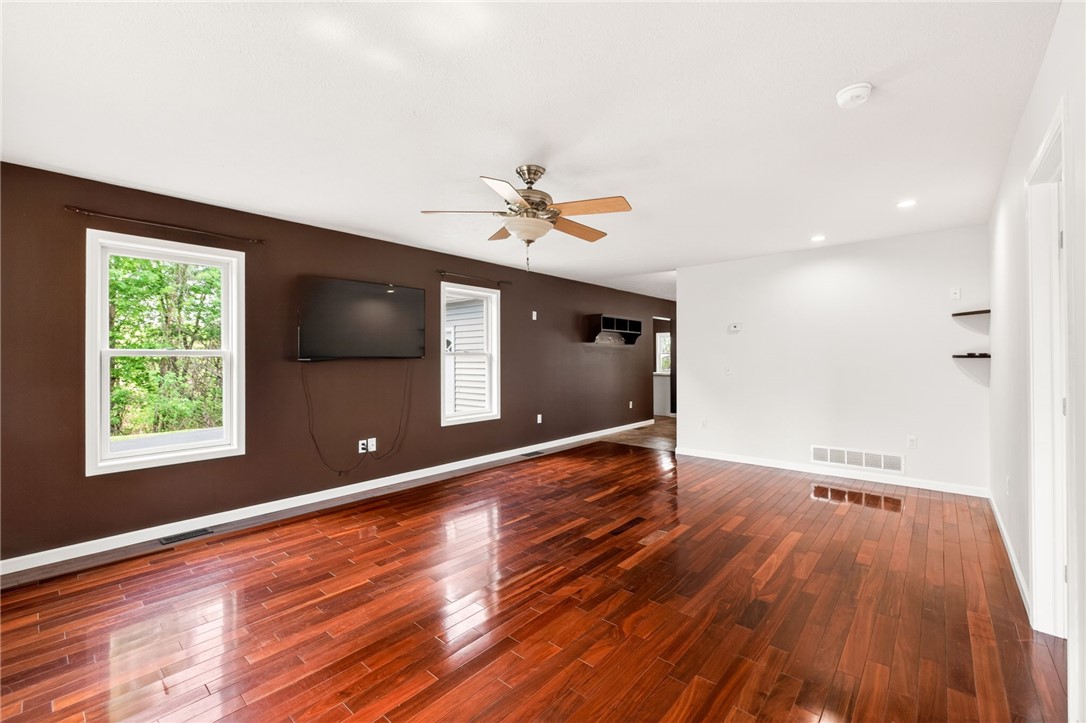 1157 Stafford Road Palmyra, NY 14522 - Photo 8 of 33