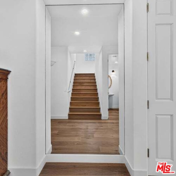 12699 Promontory Road Los Angeles, CA 90049 - Photo 33 of 69 Gallery Image 33