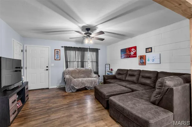 $145,000 | 1909 Azalea Drive, Scott City, MO 63780