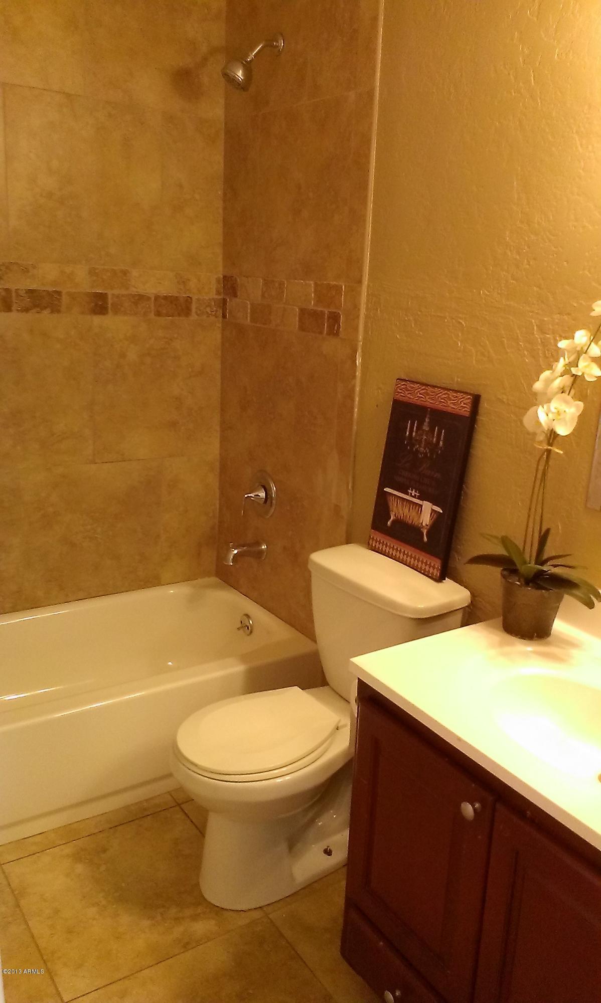 3546 East Cheery Lynn Road Phoenix, AZ 85018 - Photo 11 of 12 IMAG0187