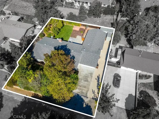 an aerial view of a house having outdoor space