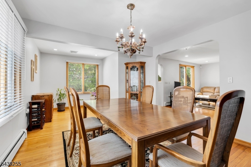 465 Ellen Street Union, NJ 07083 - Photo 5 of 41