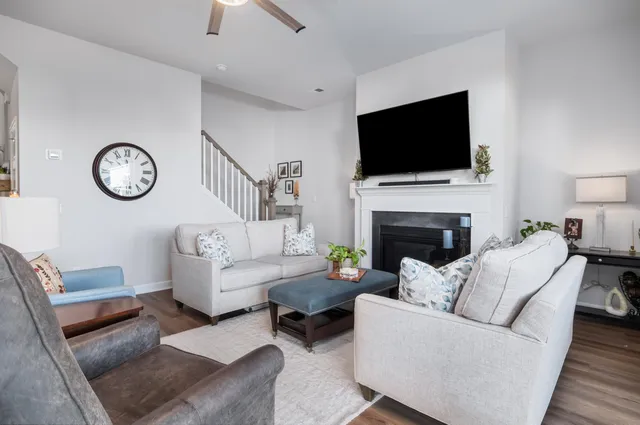 $689,000 | 716 Blueway Avenue, Summerville, SC 29486