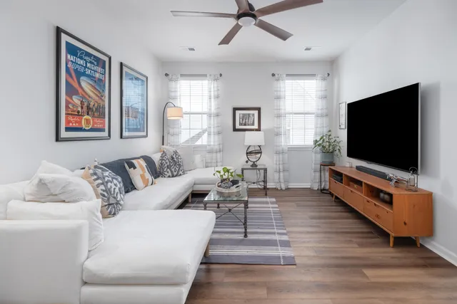 $689,000 | 716 Blueway Avenue, Summerville, SC 29486