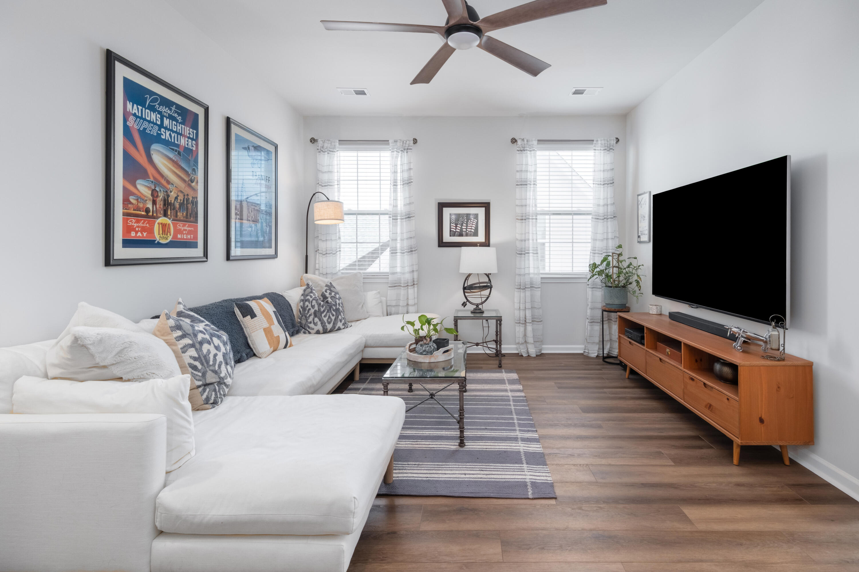 716 Blueway Avenue Summerville, SC 29486 - Photo 27 of 49 716 Blueway Ave_Eterna_Media-29