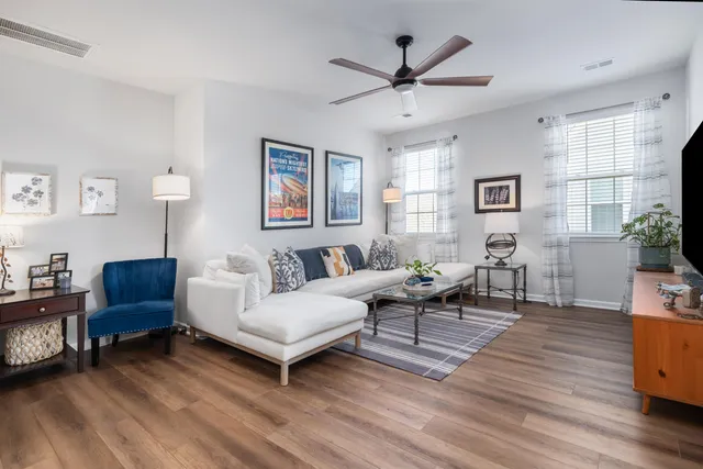 $689,000 | 716 Blueway Avenue, Summerville, SC 29486